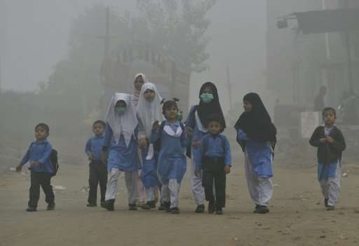 پنجاب سرکار دا سموگ کارن سکولاں وچ 2چھٹیاں دا اعلان