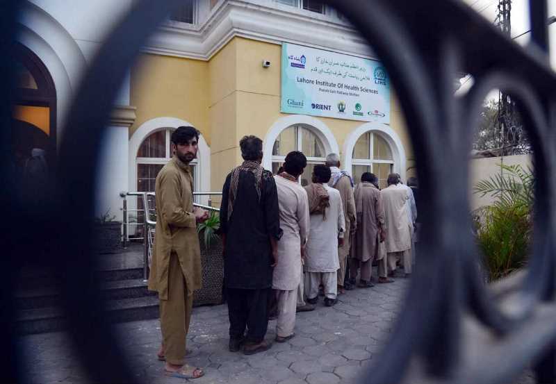 کرونا نال لوکائی دیاں اوکڑاں بے مہار ودھن لگیاں ٭مہاتڑاں تے ماڑیاں دی مالی مدد لئی پنجاب سرکار دے اُ چیچے جتن٭ رویل نیوز